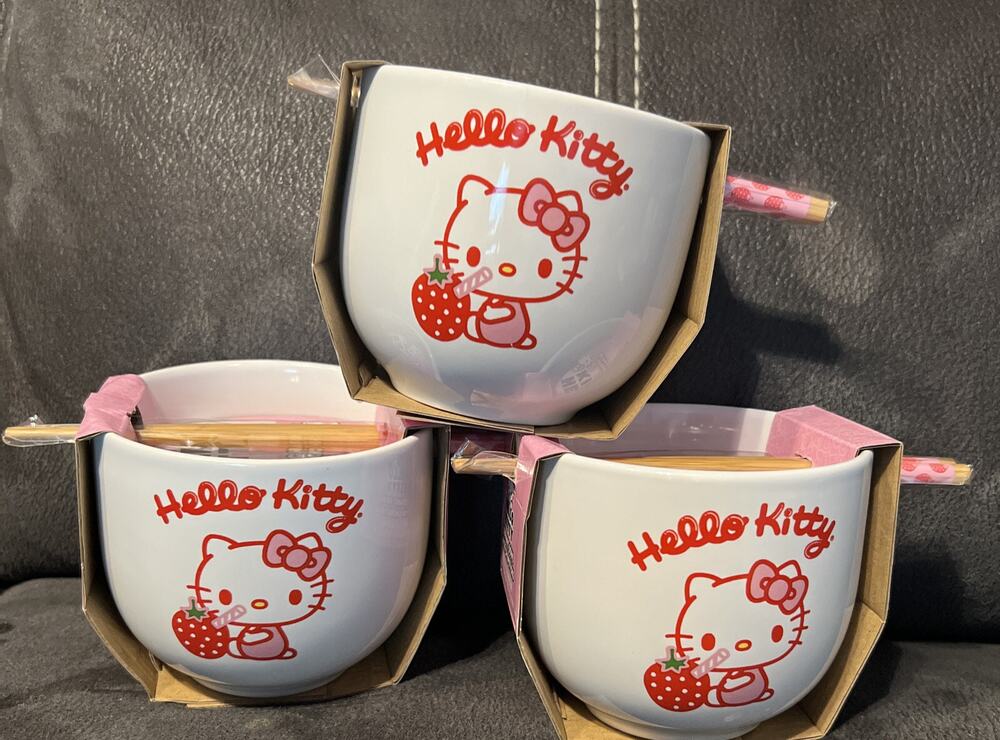 Sanrio Hello Kitty White Ramen Bowl With Chopsticks Ceramic Strawberry x3